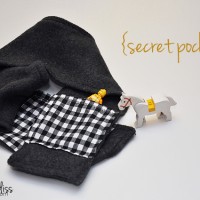 Fleece Scarf with Secret Pockets - Cherished Bliss