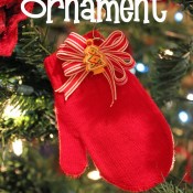 Easy Simple Mitten Ornament