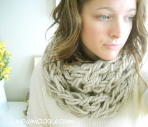30 minute knitted scarf by simply maggie