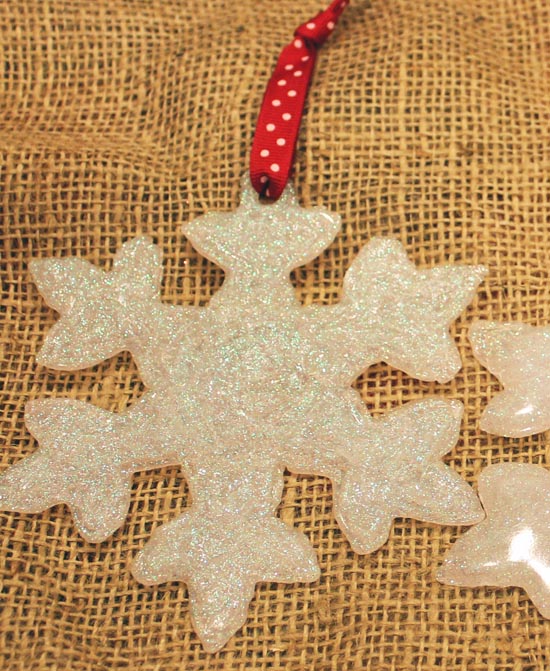 single glue gun snowflake