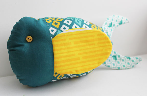 Modern Yardage Fat Quarter Fish Softie - 30 Minute Crafts