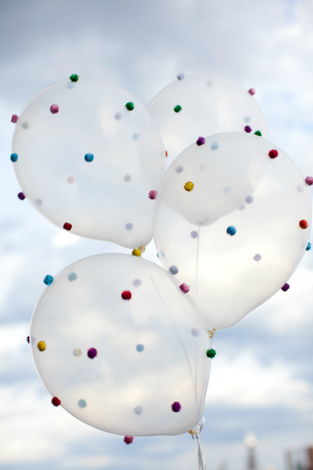 pom pom balloons at design improvised