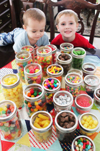 kids at the candy display