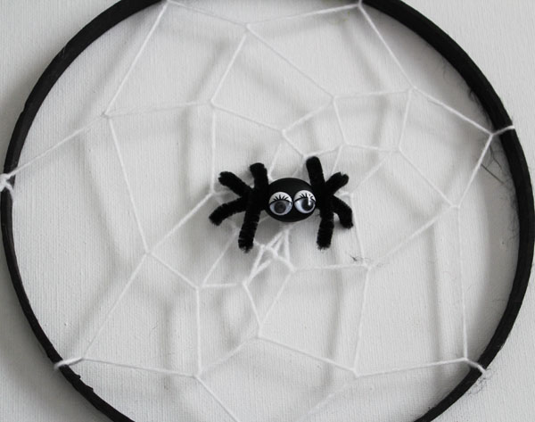 super easy spiderweb craft