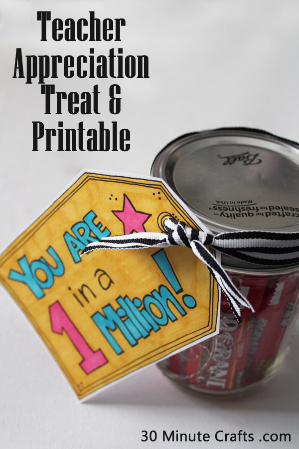 DIY Candy Mason Jars //Great Favors Free Printables - The Cottage