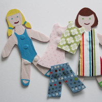 Magnetic paper dolls with phoomph