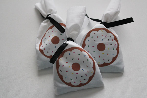 Simple Donut Gift Bag with iron on donut