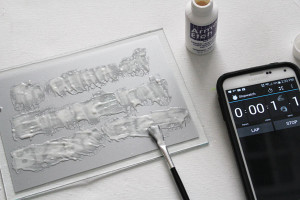 apply glass etching cream