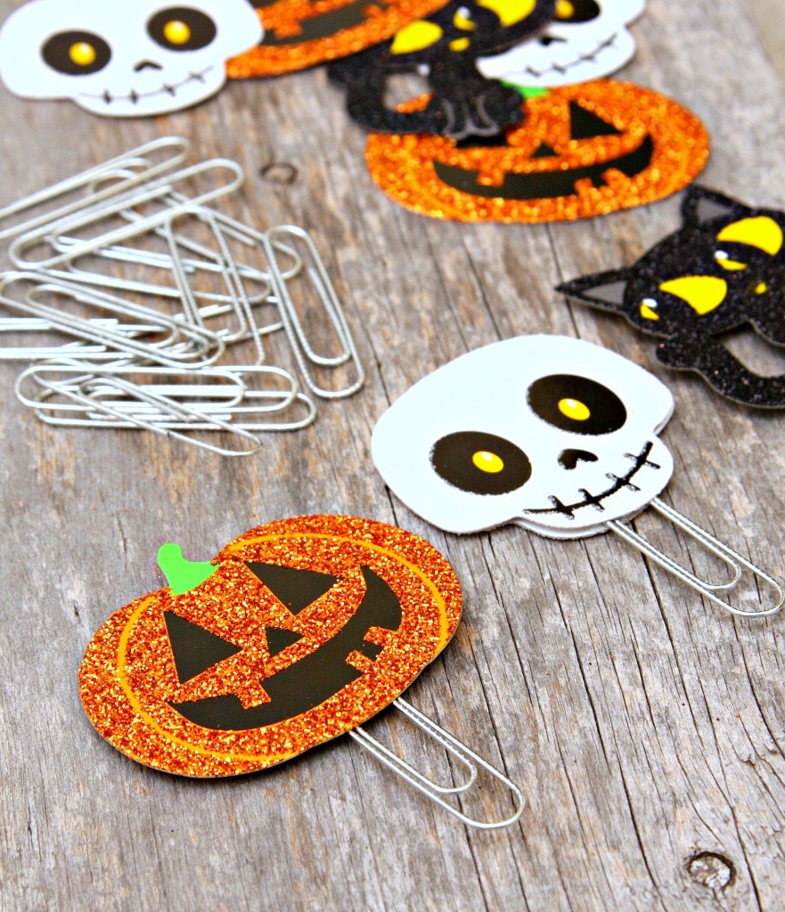 Halloween-Paperclip-Bookmarks1-881x1024