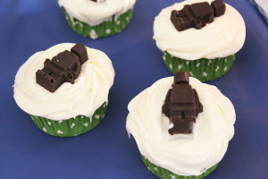 chocolate lego minifigure cupcakes