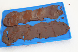 fill mold with chocolate