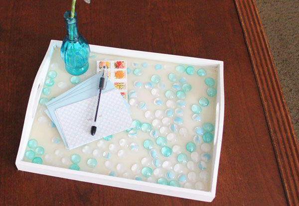 make a simple glass tiled tray