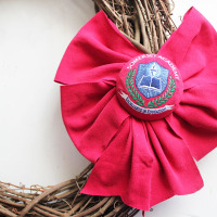 fiished school crest wreath