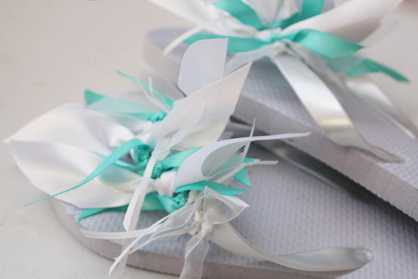 DIY Bridal Flip Flops - 30 Minute Crafts