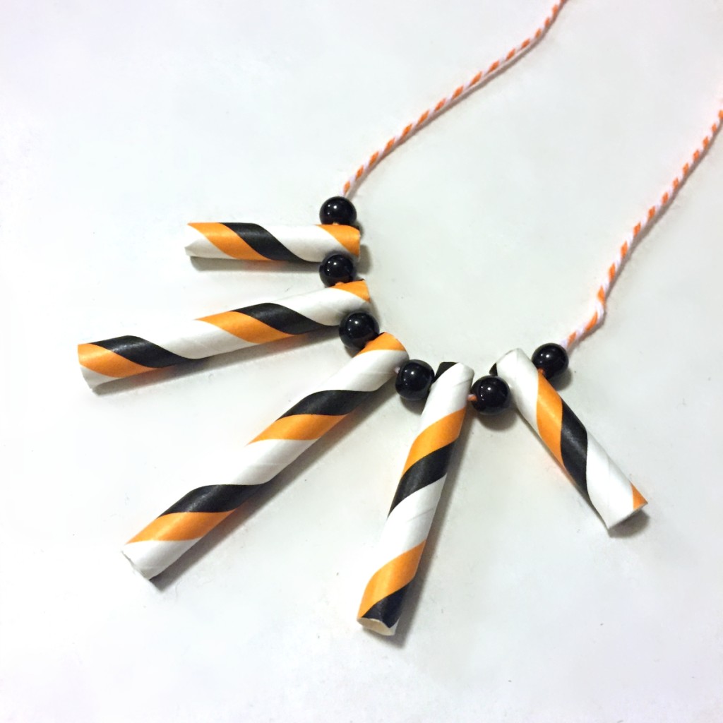 halloween-necklace