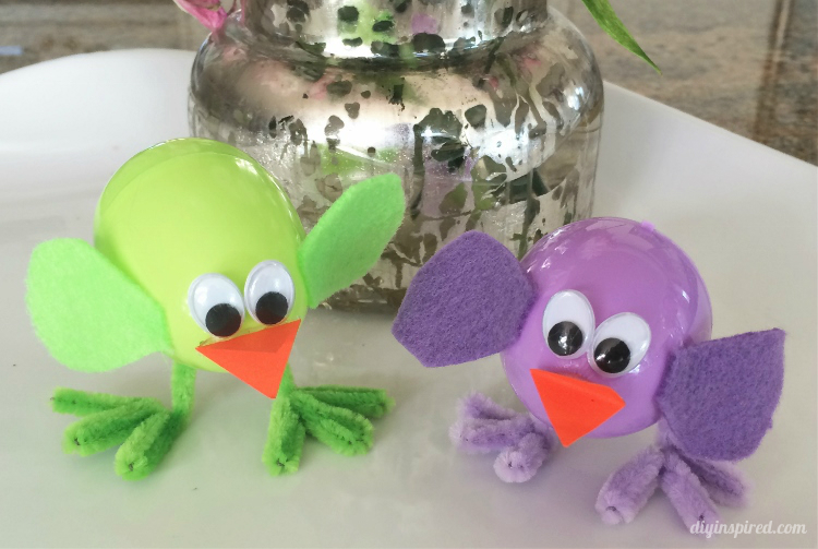 cl2-Plastic-Easter-Egg-Chicks-Craft