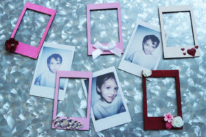 make these fun magnets to display instax photos