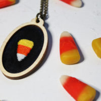 Stitch a super sweet Candy Corn necklace