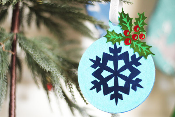 Finished Felt and Foil Holiday Ornament