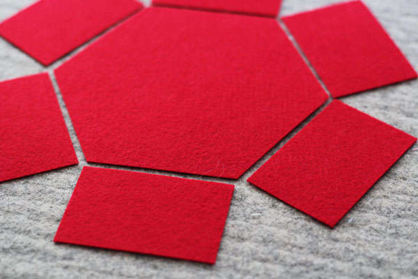 lay out the hexagon felt box pieces