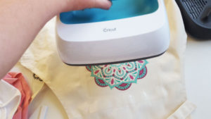 Use the Cricut Easypress on your Ready made iron on design